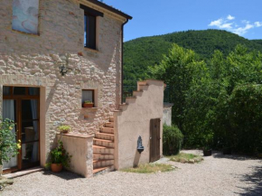 Peaceful Cottage in Pergola with Private Terrace